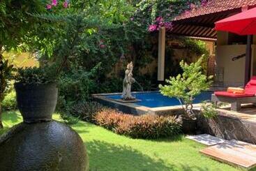 هتل Teluk Karang Dive & Spa Resort