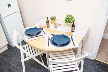 The Louis Armstrong  Modern 3 Bedroom Apartment, Super Close To The City Centre