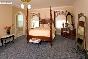 تختخواب و صبحانه Dr. Phillips House