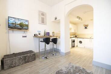 Central Exeter Apartment
