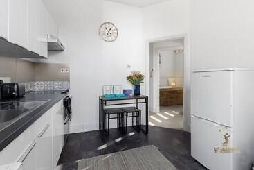Central Exeter Apartment