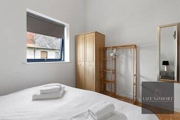 City Centre Spacious Apartment