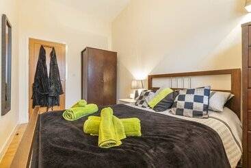 City Centre Spacious Apartment