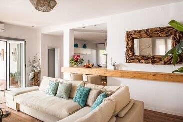 Domus Aqua, Member Of Domus Elegance Collection