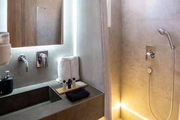 هتل Sette Suites & Rooms   Adults Only