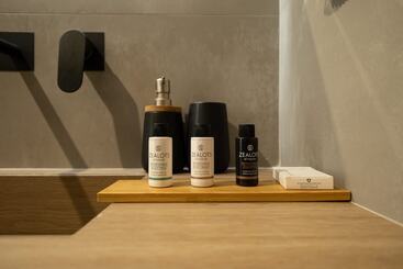 هتل Sette Suites & Rooms   Adults Only