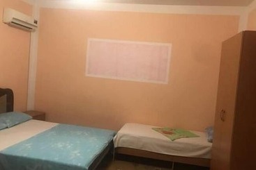 پانسیون Sadorini Guest House