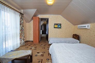 پانسیون Sadorini Guest House