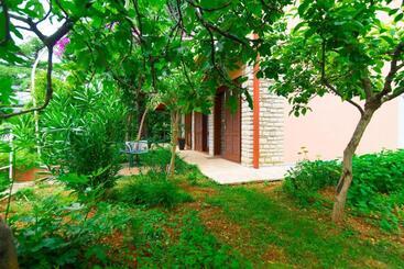 Apartments Ljerka