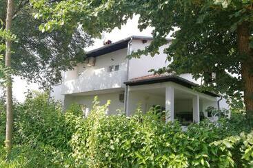 پانسیون Apartment And Rooms Vilma
