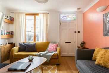 The Madras Cottage  Bright 3bdr Home With Garden