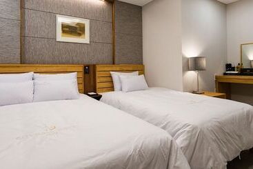 Cityhall Hotel Jeju