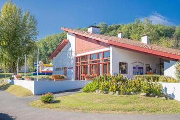 هتل Vvf Résidence Pays Basque Saint Jean Pied De Port