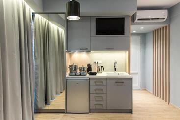 Preveza Suite Stay Leoforos Irinis 84b