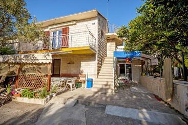 Apartment Josip