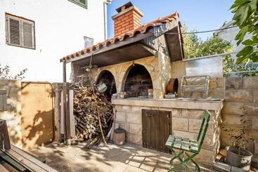 Apartment Josip