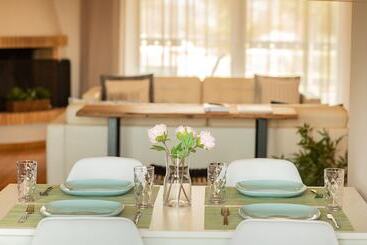 Athens Airport Lodge