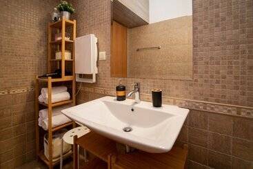 Athens Airport Lodge
