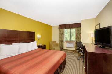 هتل Americinn By Wyndham Council Bluffs