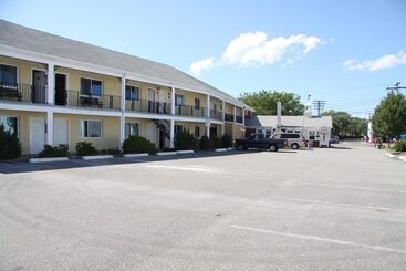 هتل Cape Cod Inn
