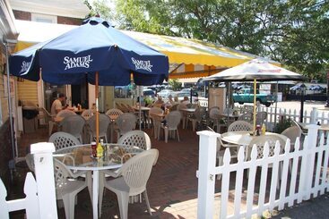 هتل Cape Cod Inn