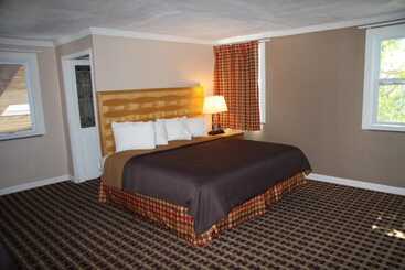 هتل Cape Cod Inn