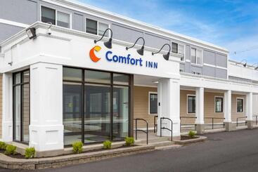호텔 Comfort Inn Hyannis  Cape Cod