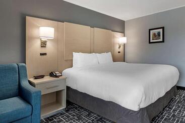 호텔 Comfort Inn Hyannis  Cape Cod