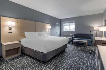 호텔 Comfort Inn Hyannis  Cape Cod