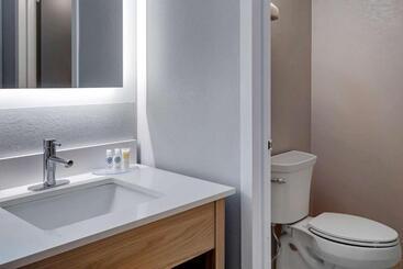 호텔 Comfort Inn Hyannis  Cape Cod
