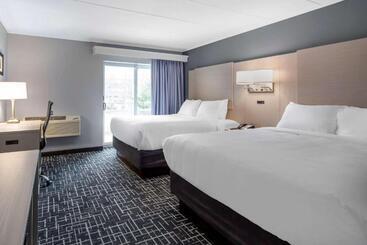 호텔 Comfort Inn Hyannis  Cape Cod