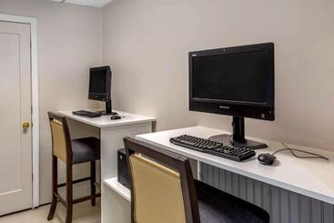 호텔 Comfort Inn Hyannis  Cape Cod