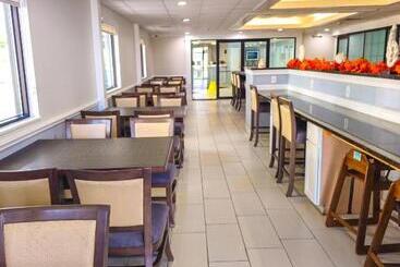 هتل Comfort Inn Hyannis Cape Cod