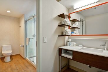 هتل Hampton Inn Charlestonnorth