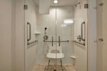 هتل Hampton Inn Charlestonnorth