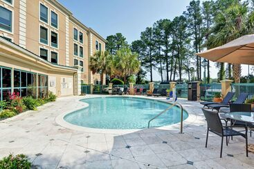 هتل Hampton Inn Charlestonnorth