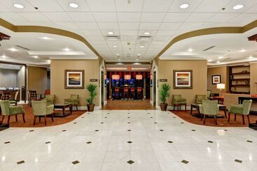هتل Hampton Inn Charlestonnorth