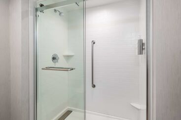 هتل Hampton Inn Charlestonnorth