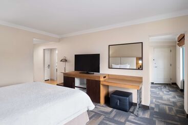 هتل Hampton Inn Charlestonnorth