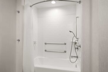هتل Hampton Inn Charlestonnorth