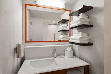 هتل Hampton Inn Charlestonnorth