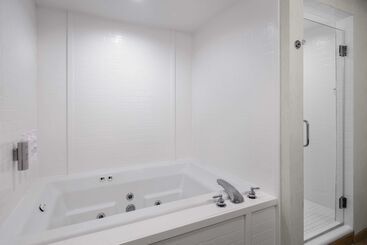 هتل Hampton Inn Charlestonnorth