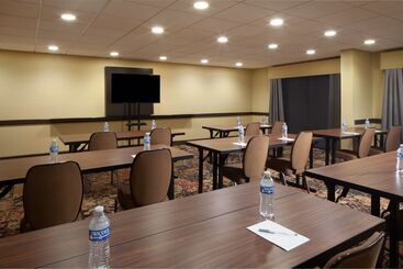 Отель Hampton Inn Charlestonsouthridge