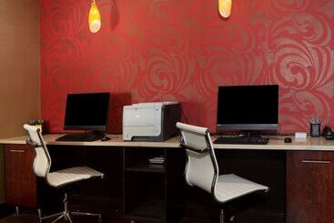 Отель Hampton Inn Charlestonsouthridge