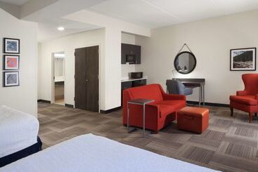 Отель Hampton Inn Charlestonsouthridge