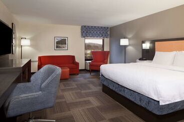 Отель Hampton Inn Charlestonsouthridge