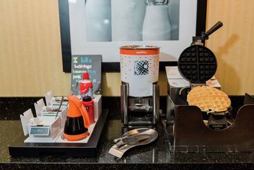 هتل Hampton Inn Eau Claire