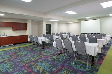 هتل Hampton Inn By Hilton Hopewell Fort Gregg Adams