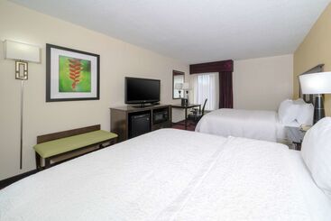 هتل Hampton Inn By Hilton Hopewell Fort Gregg Adams