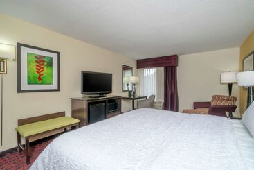 هتل Hampton Inn By Hilton Hopewell Fort Gregg Adams
